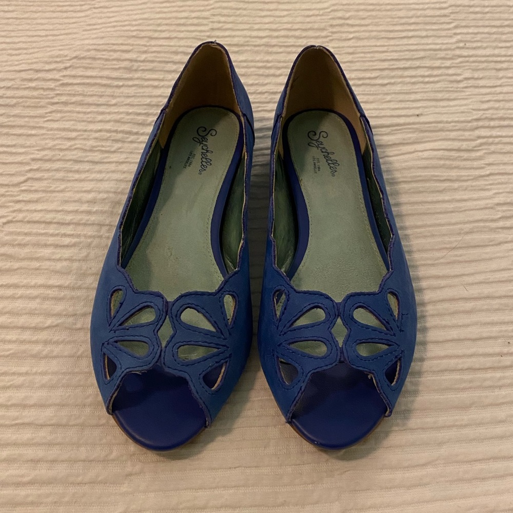 Blue Seychelles cutout suede flats